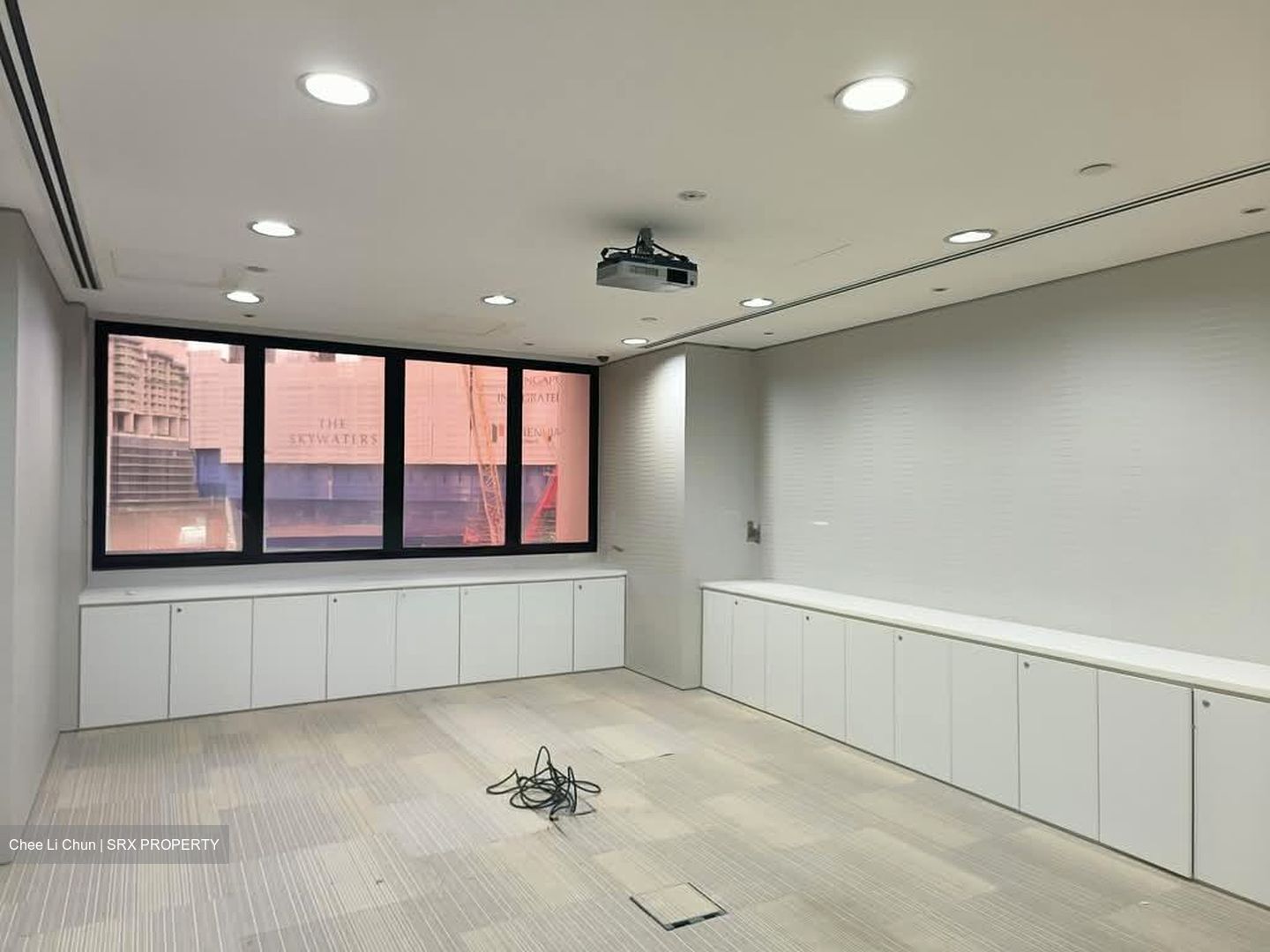 International Plaza (D2), Office #528455561